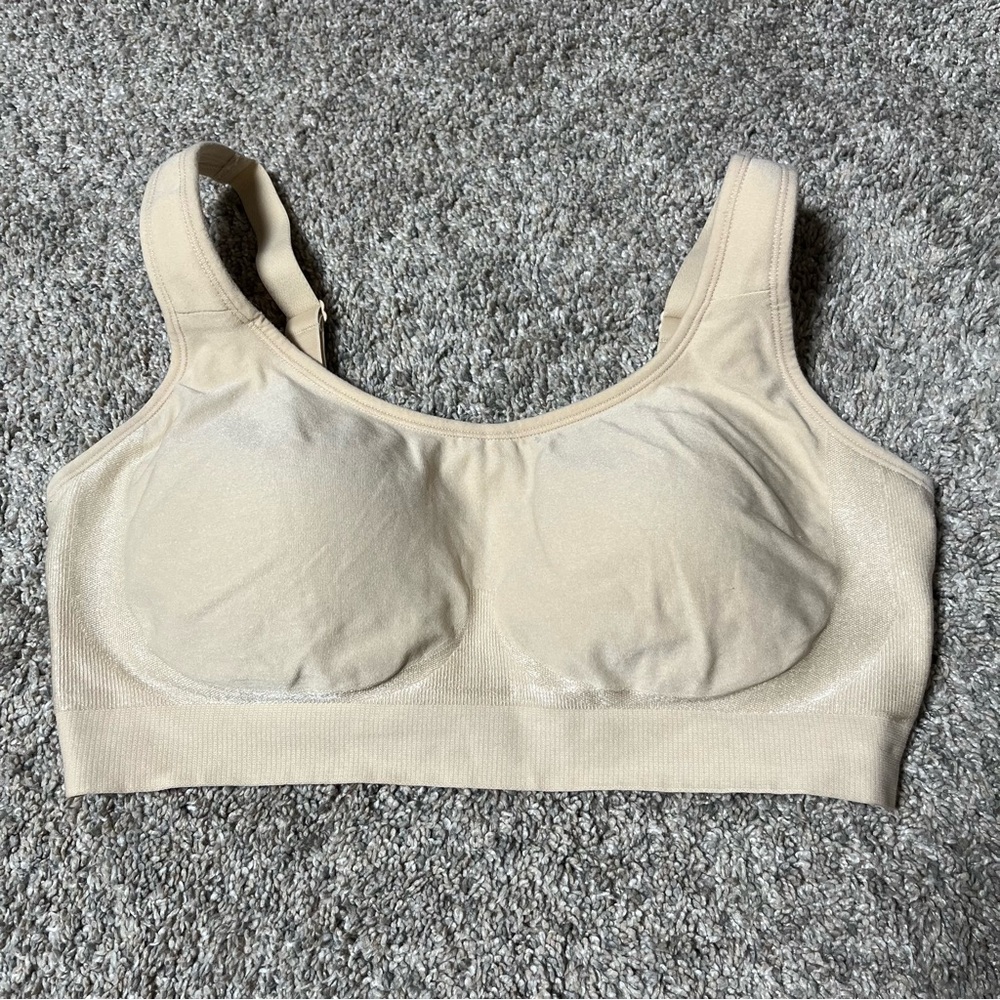 Shapermint Women Seamless Bra Medium‎ Tan Wireless Shaper
